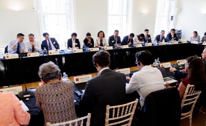 欧美同学会在英举办中英金融教育研讨会